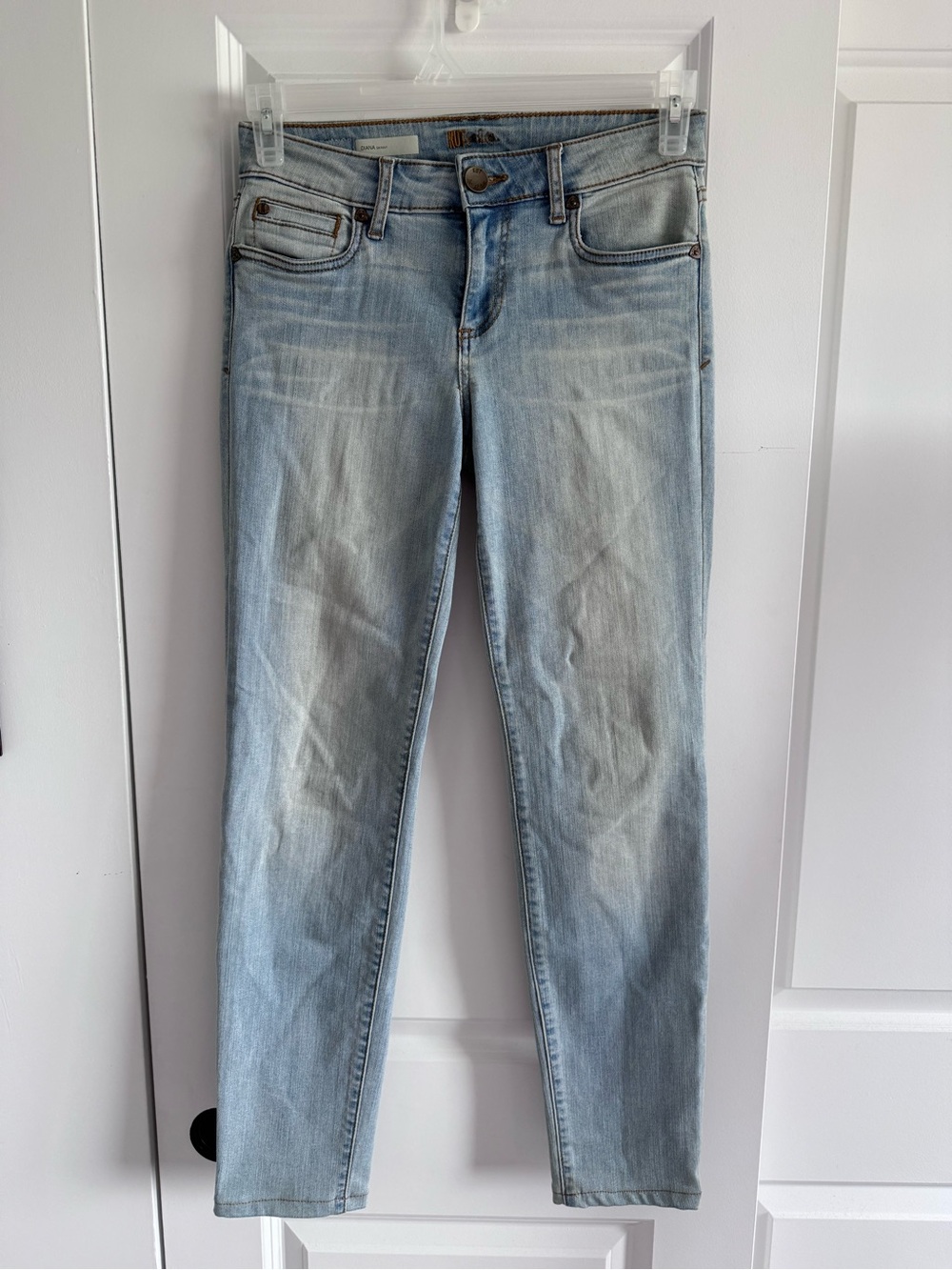 Kut from the Kloth Diana Skinny jeans in a light wash
